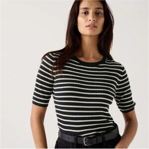 Uniqlo | Black & cream 100% merino wool half sleeve sweater top | Size S